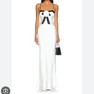 MAJORELLE VERONICA EVENING GOWN S  The MAJORELLE Veronica Gown is a show-st